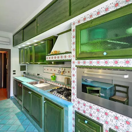 Bright Appartement Sorrento